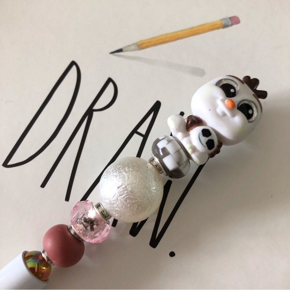Disney Doorables: Frozen: Olaf with Snowgie handmade beaded pen